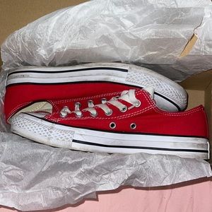 Red low top converse